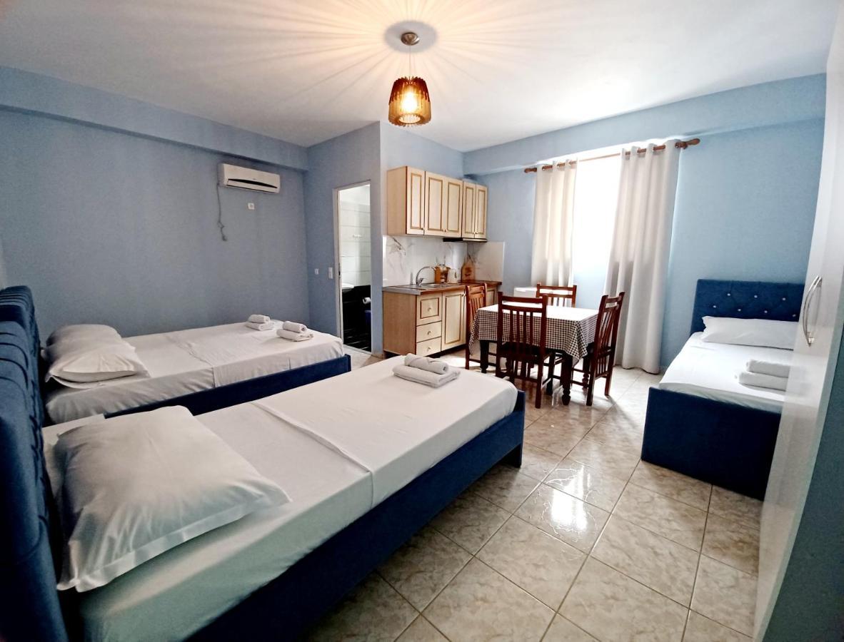 Arileo Hotel Himare Exterior photo