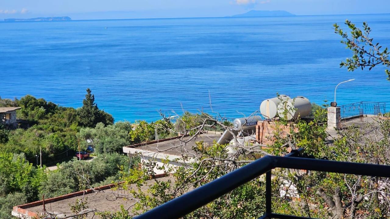 Arileo Hotel Himare Room photo