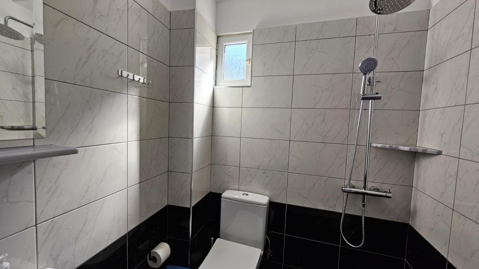 Arileo Hotel Himare Room photo