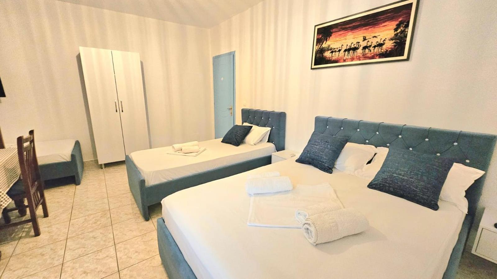 Arileo Hotel Himare Exterior photo