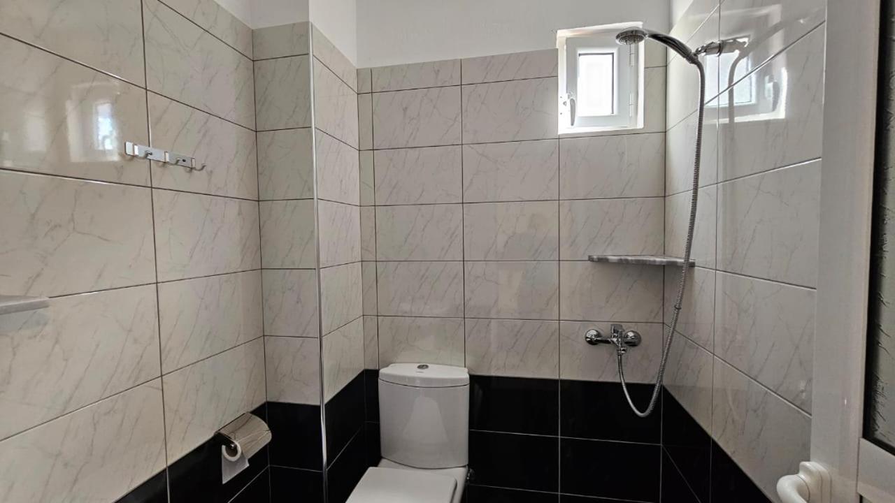 Arileo Hotel Himare Room photo
