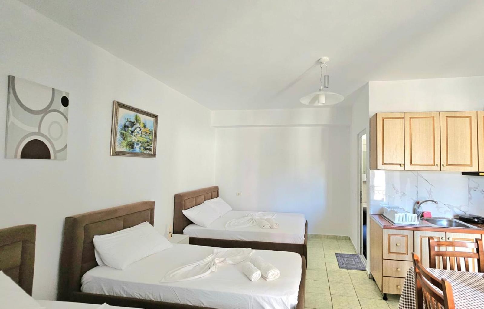 Arileo Hotel Himare Room photo