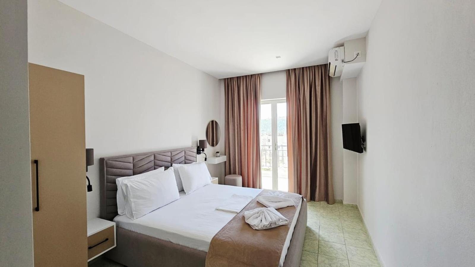 Arileo Hotel Himare Room photo